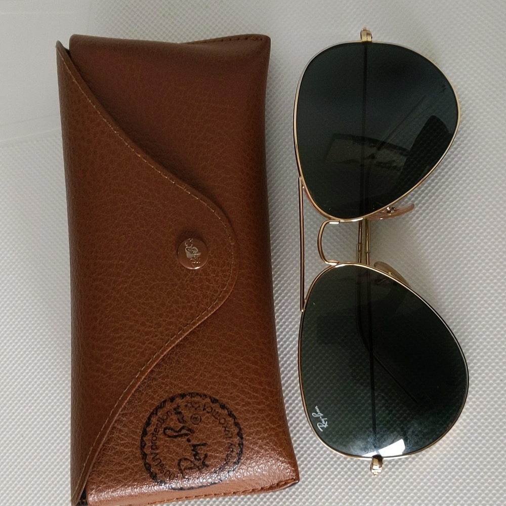 Ray-Ban Aviator Sunglasses